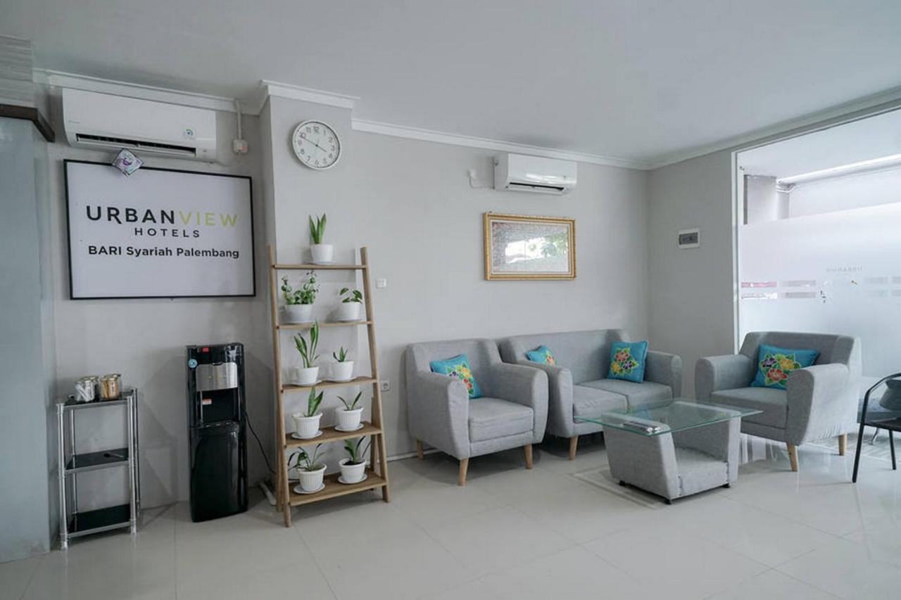 Urbanview Hotel Bari Syariah Palembang Bagian luar foto